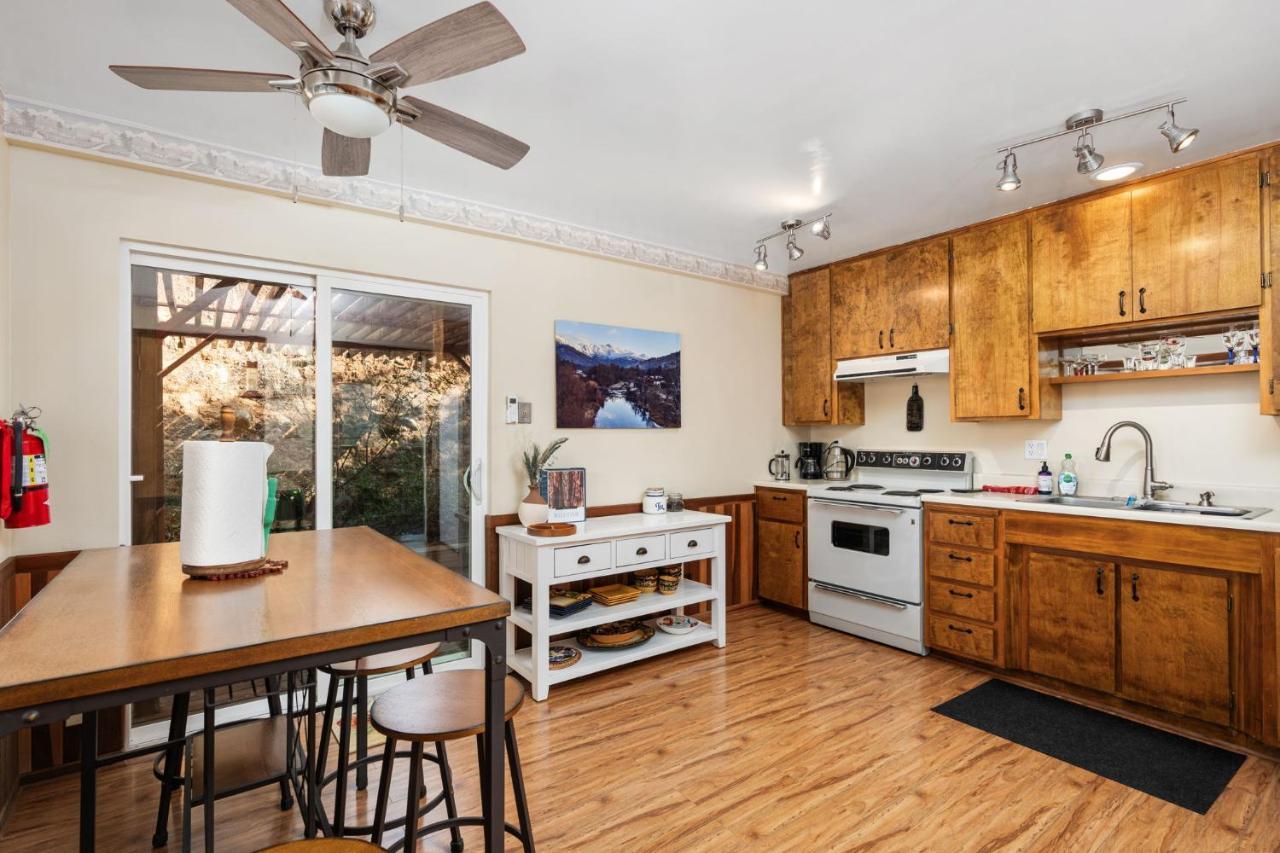 Views, Hot Tub, Outdoor Shower, 15M From Sequoia Three Rivers Exterior photo